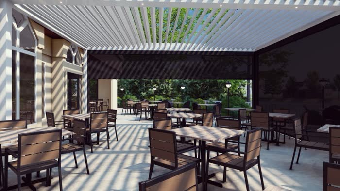Restaurant pergola, louvers closed