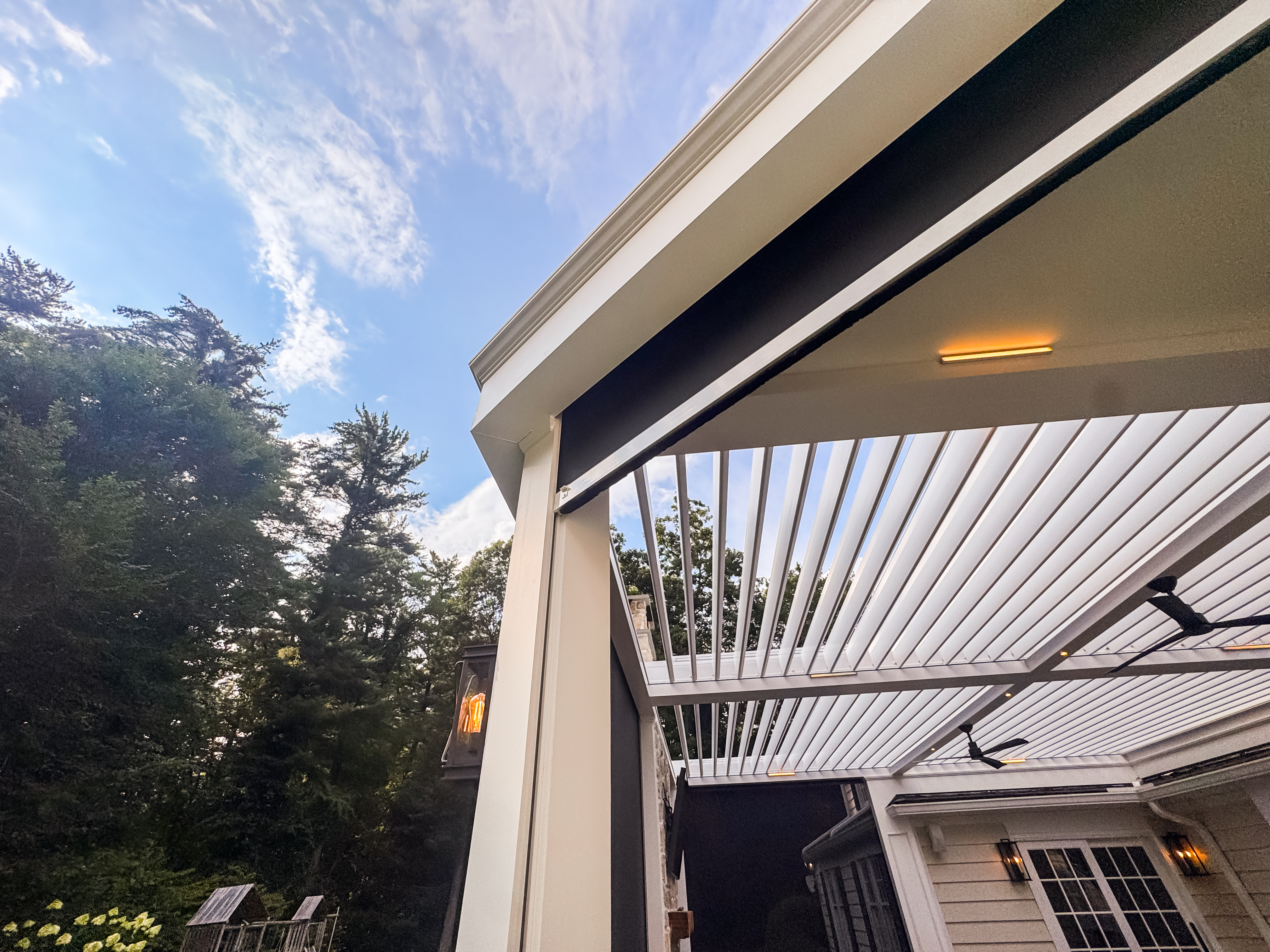 Hambrook concealed shade beam